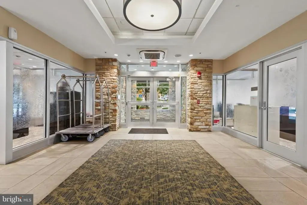 116 W University Pkwy #1018, BALTIMORE
