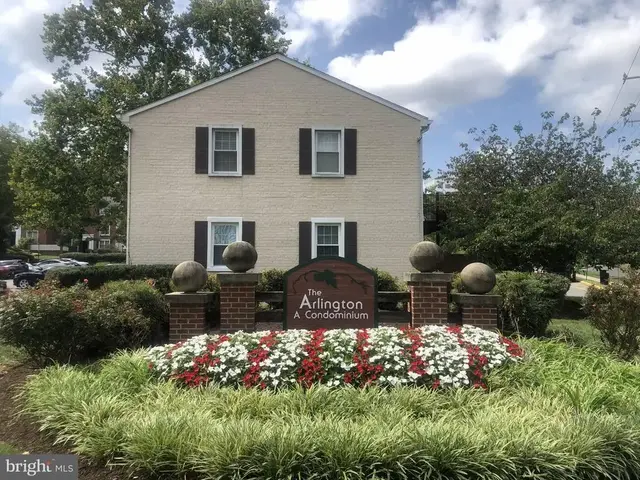 2707 S Walter Reed Dr #b, Arlington