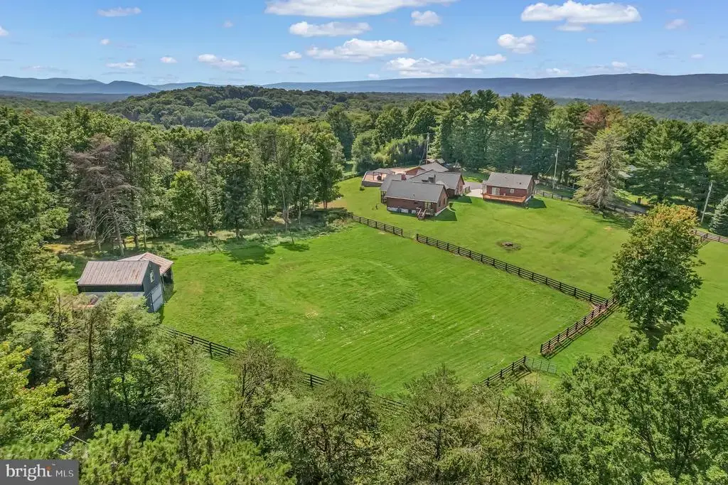 329 Hawks Nest, CAPON SPRINGS