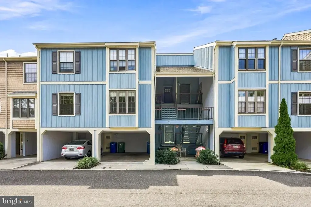 131 Kings Croft, CHERRY HILL