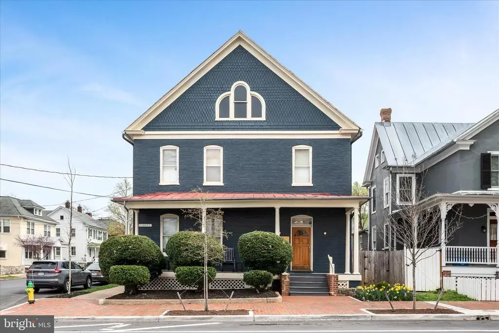 402 S Loudoun St #4, WINCHESTER