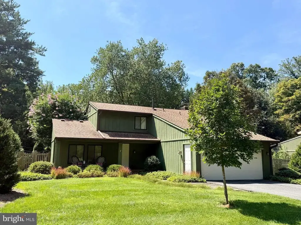 11620 Happy Choice Ln, NORTH POTOMAC