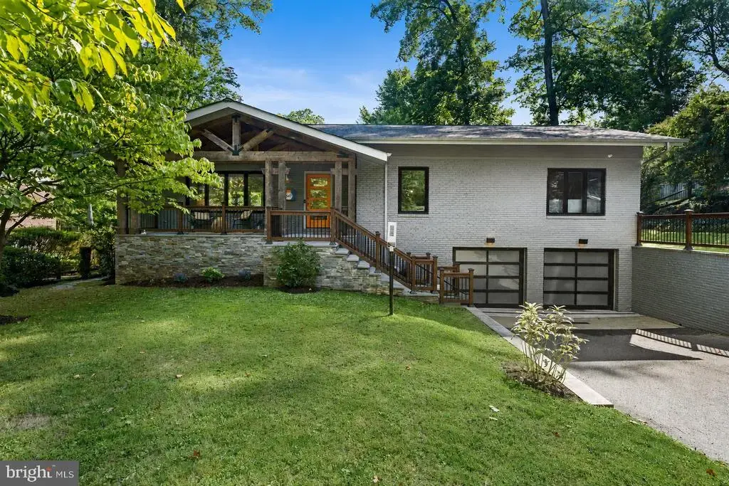 6417 Lyric Ln, FALLS CHURCH