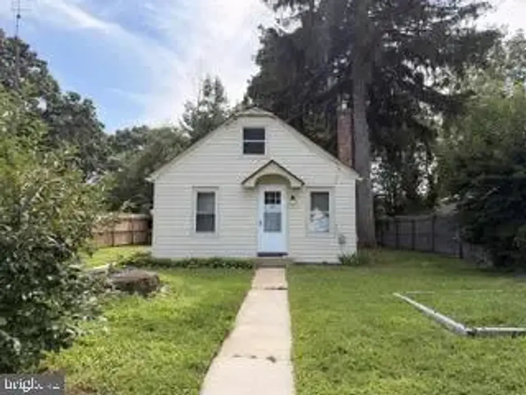 40 Asbury Ave, DOVER