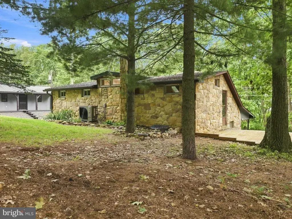 198 S Mountain Top Dr, MCCONNELLSBURG