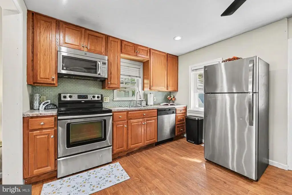 26 S Barry Ave, NORRISTOWN