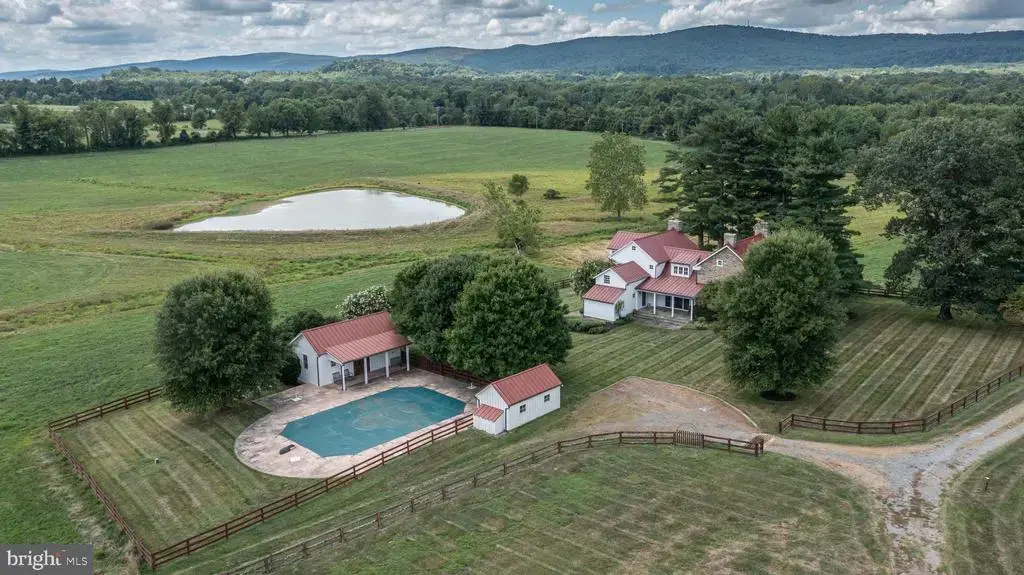 13252 Harpers Ferry Rd, PURCELLVILLE