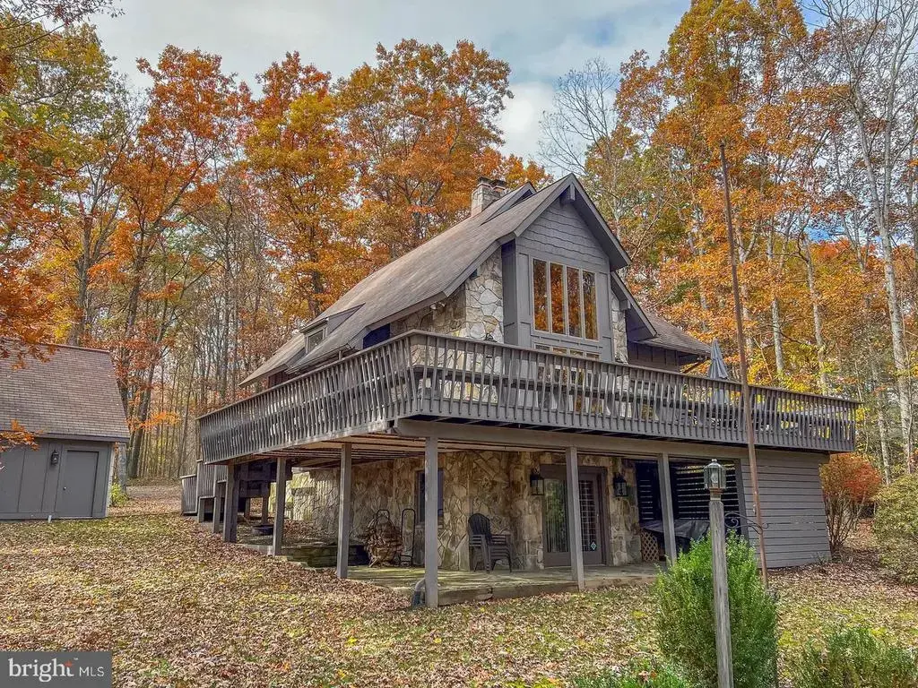 925 Pine Tree Point Rd, SWANTON