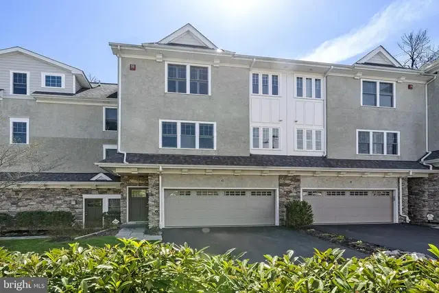 101 Woodside Rd #c, Ardmore
