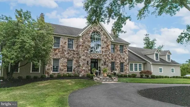 1349 Wrightstown Rd, Newtown