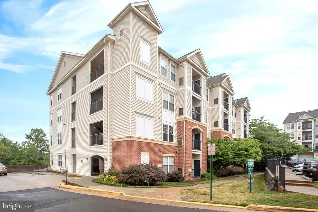 11326 Aristotle Dr #4-202, FAIRFAX
