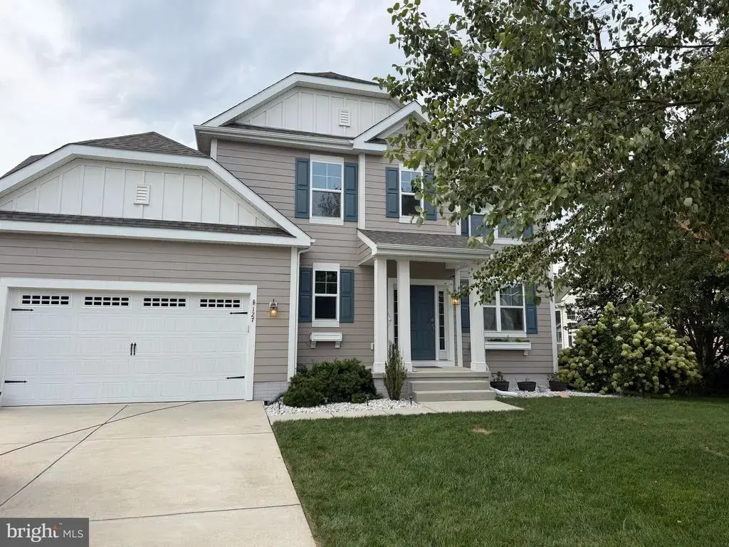 127 Carriage Dr, MILTON