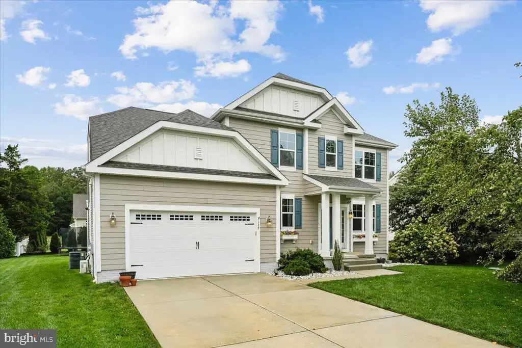 127 Carriage Dr, MILTON