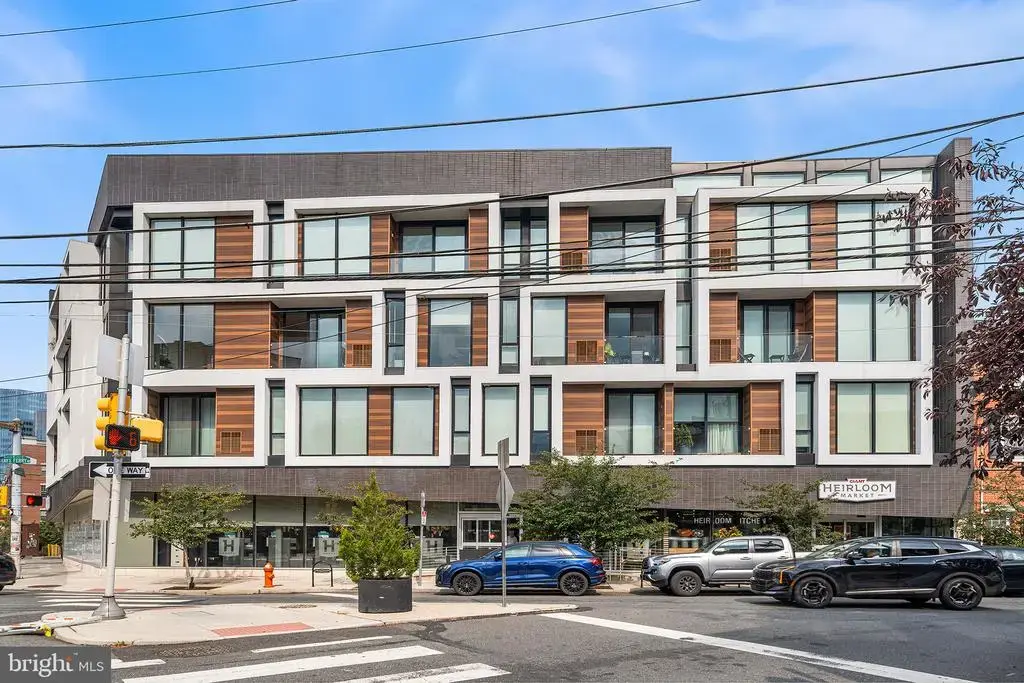 621-23 S 24th St #208, PHILADELPHIA