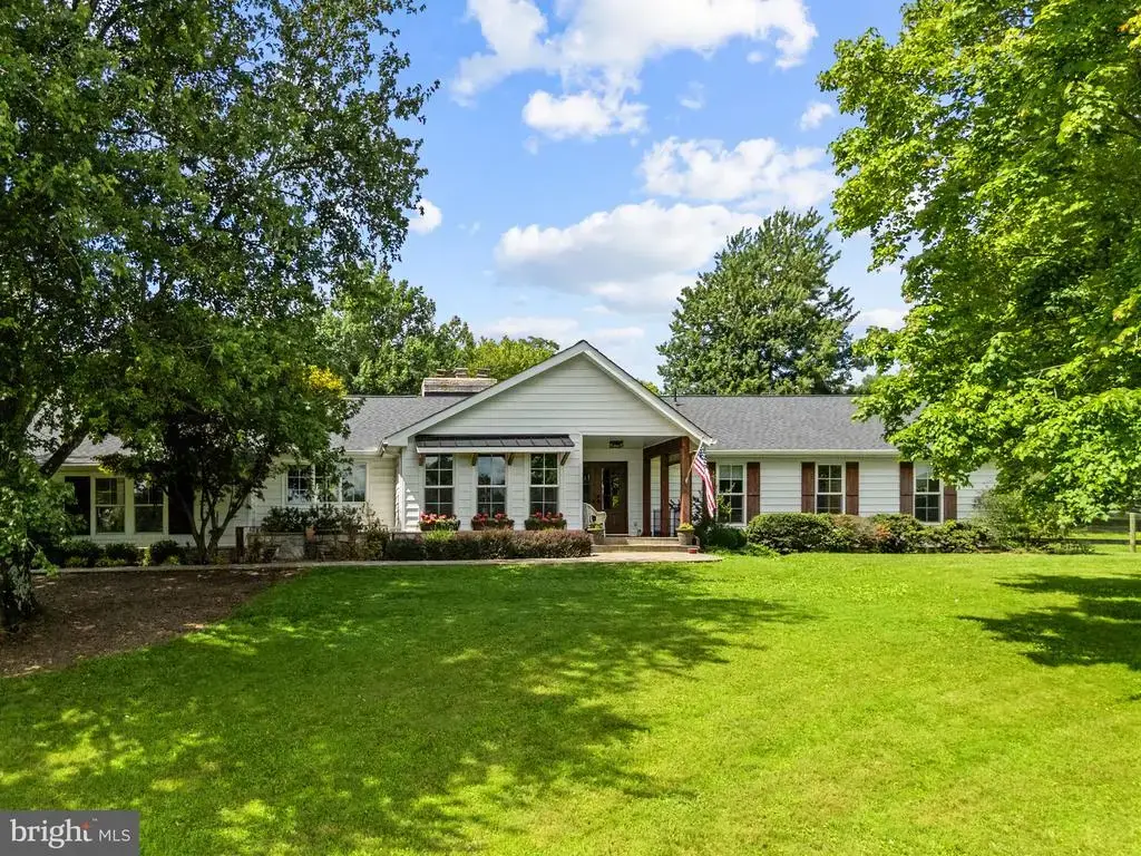 34994 Williams Gap Rd, ROUND HILL