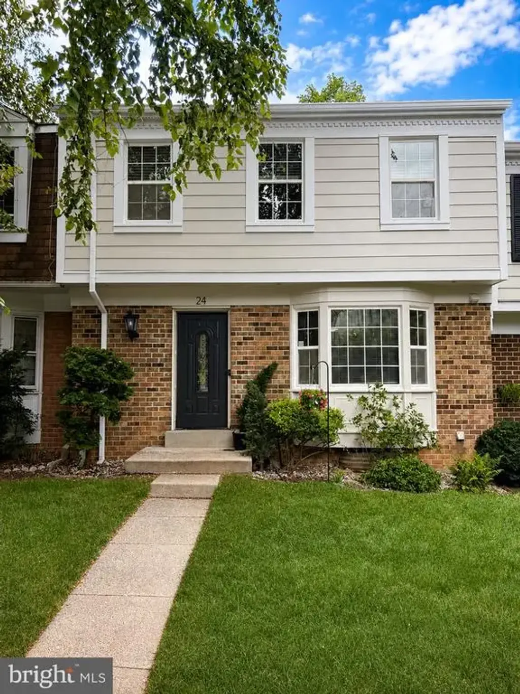 24 Goodport Ln, GAITHERSBURG