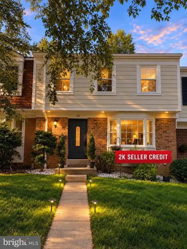 24 Goodport Ln, Gaithersburg