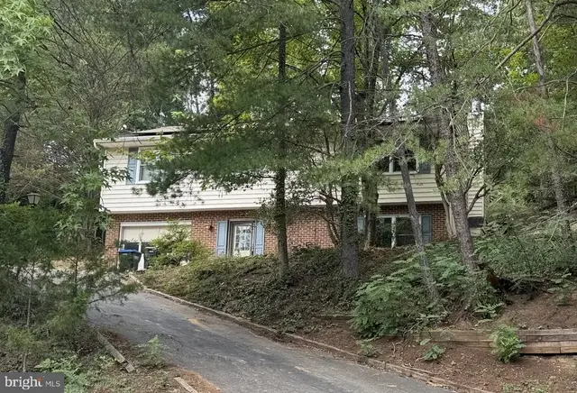 7 Seneca Ter, Fredericksburg