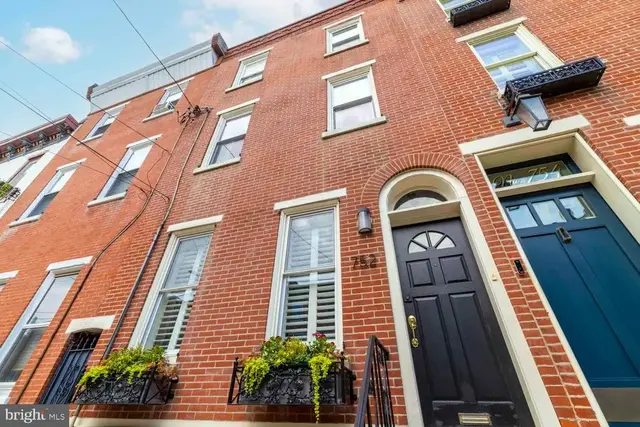 752 N 24th St, Philadelphia