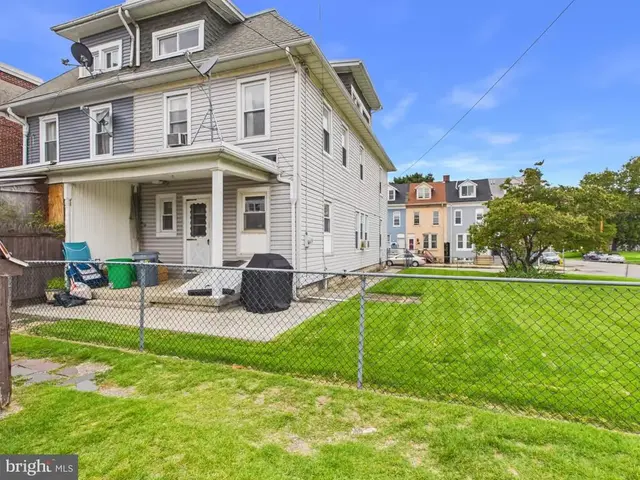 632 York St, York