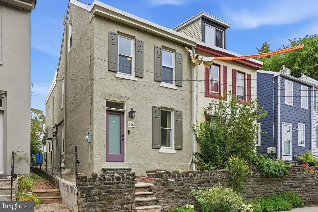 616 W Naomi St, PHILADELPHIA