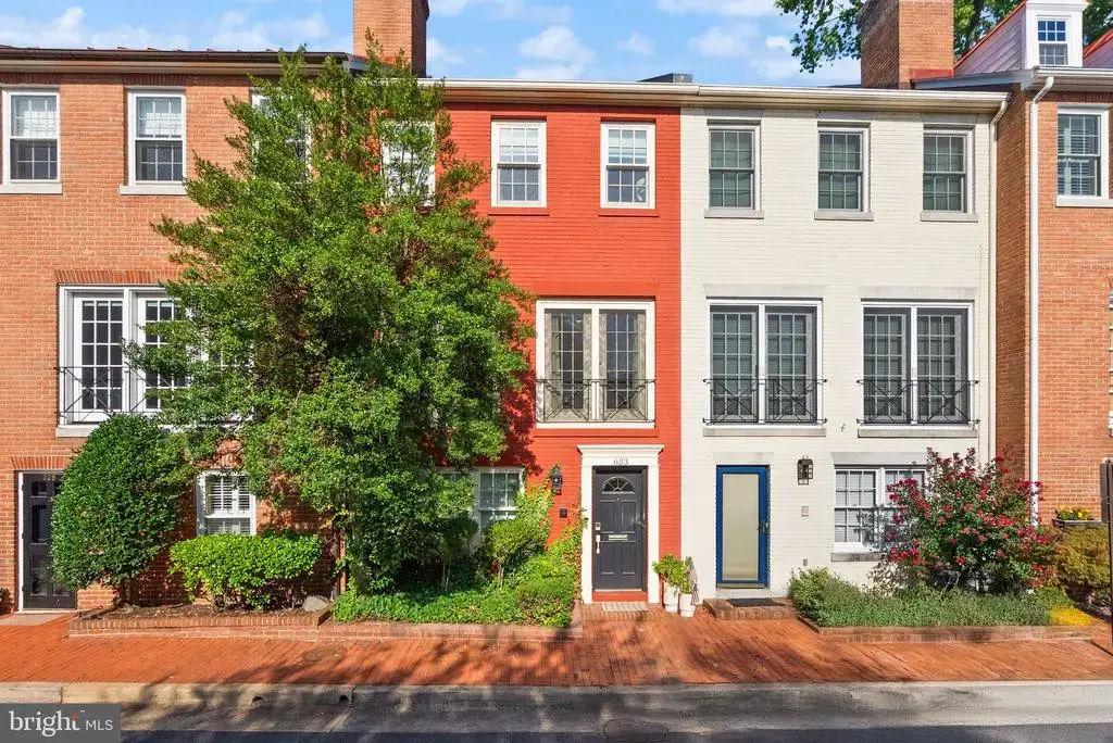 623 Pommander Walk, ALEXANDRIA