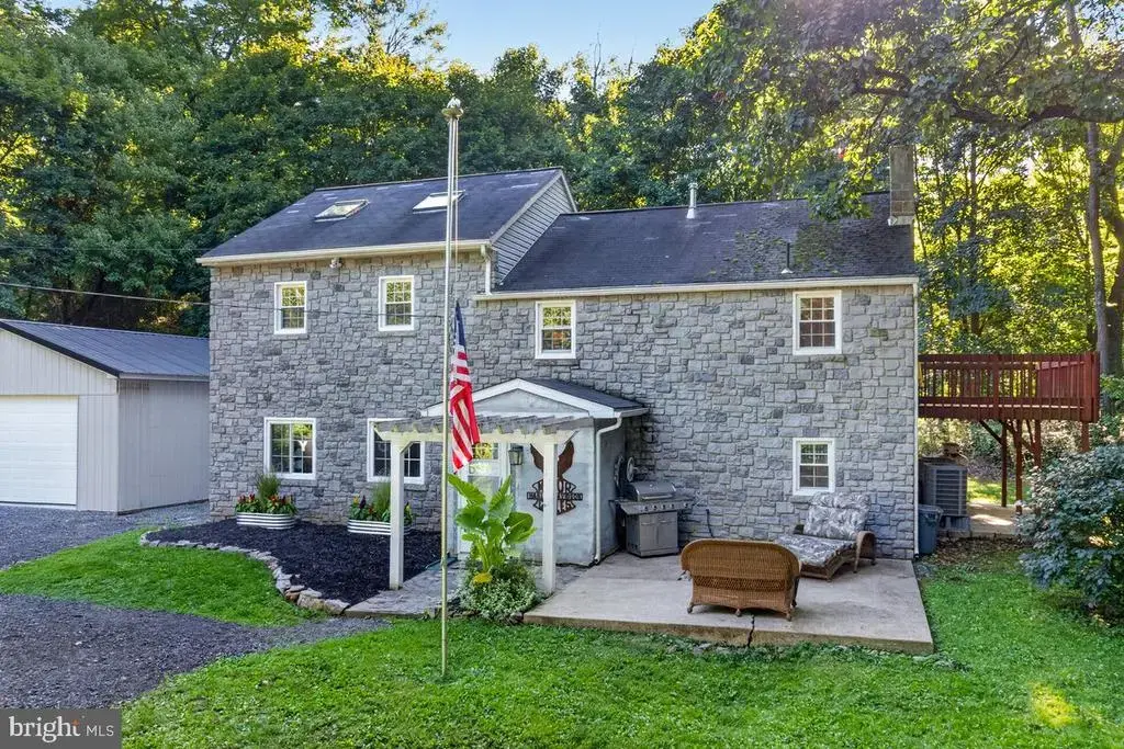 65 Hess Ln, DOUGLASSVILLE