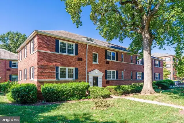 4376 N Pershing Dr #1, Arlington