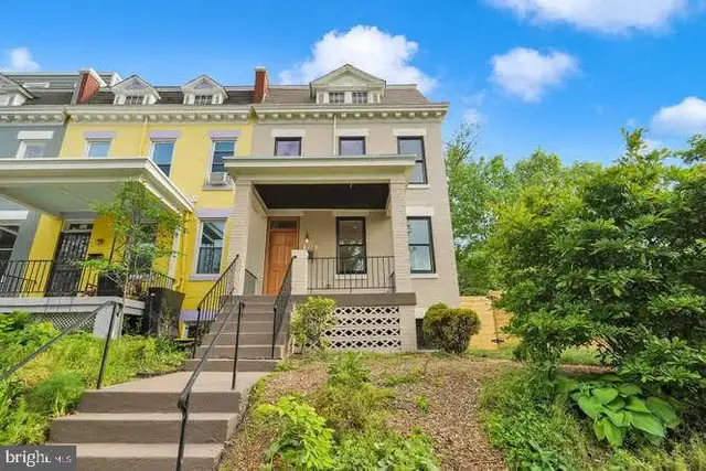 734 Taylor St Nw, Washington