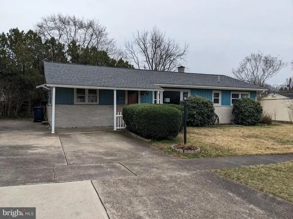 2 Greenwood Cir, MIDDLETOWN