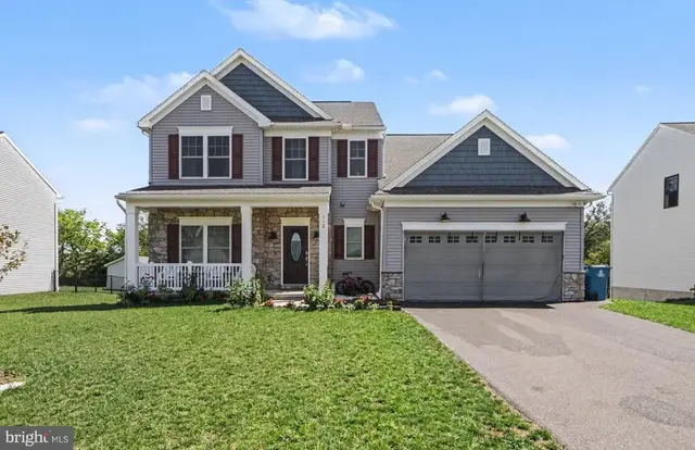 112 S Mountain Dr, Carlisle