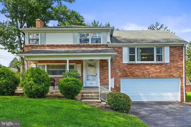 2131 Andover Dr, Dover