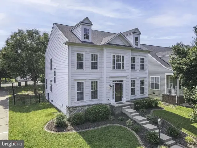 1201 Hearthstone Dr, Fredericksburg