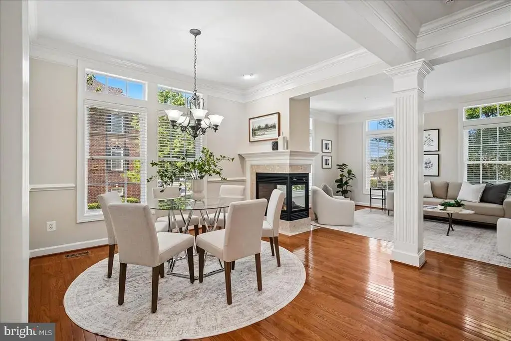 848 W Glebe Rd, ALEXANDRIA