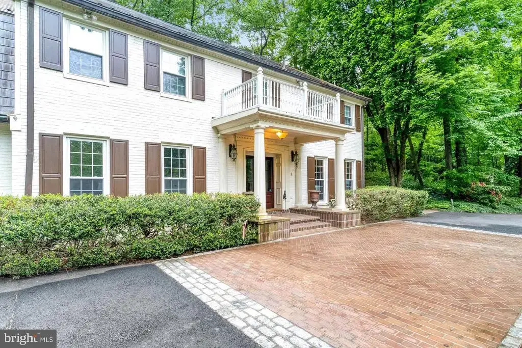 7845 Old Dominion Dr, MCLEAN