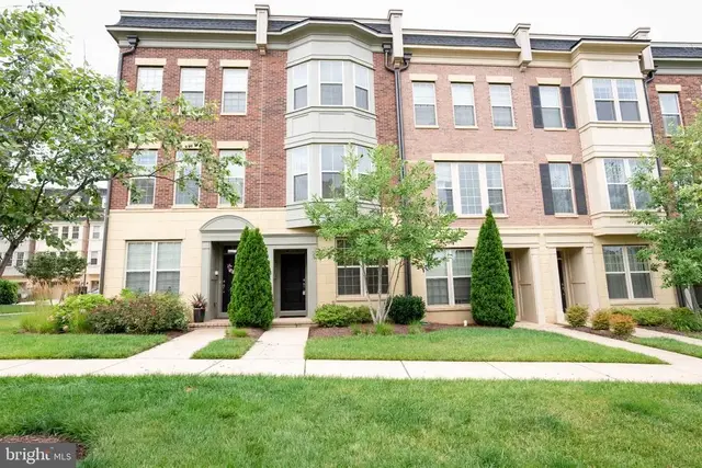 815 Fair Winds Way #291, Oxon Hill