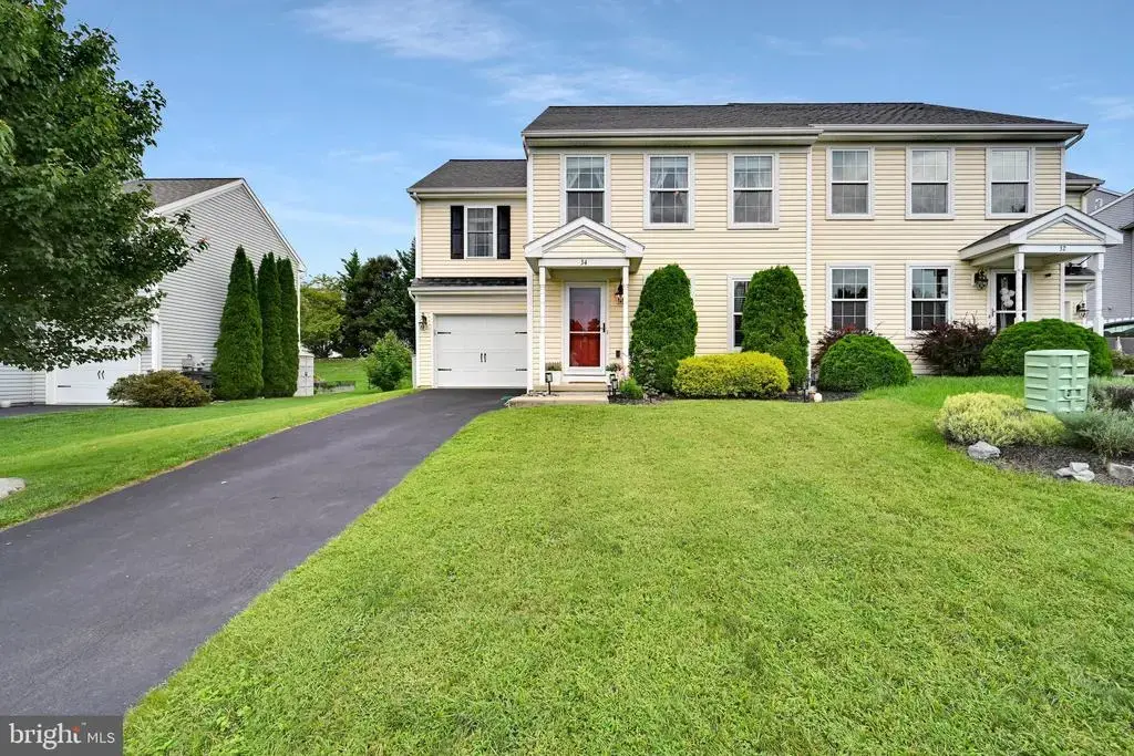 34 Silver Maple Cir, EPHRATA