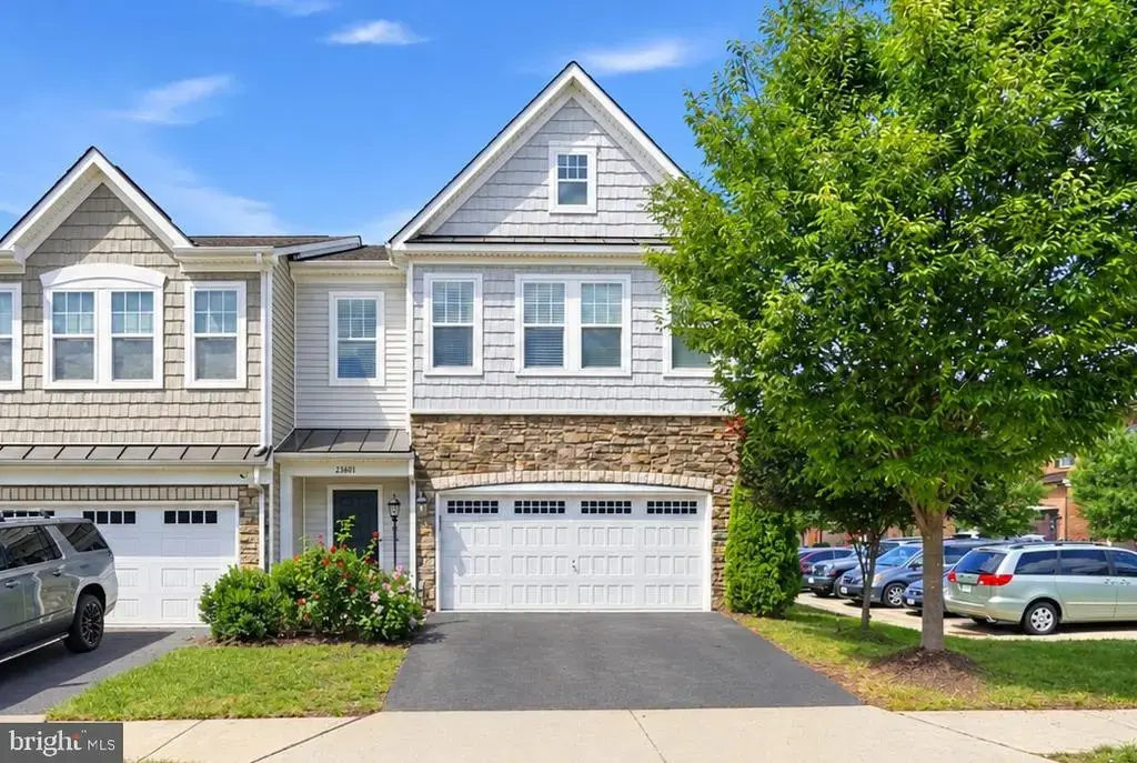 23601 Rose Leigh Ter, BRAMBLETON