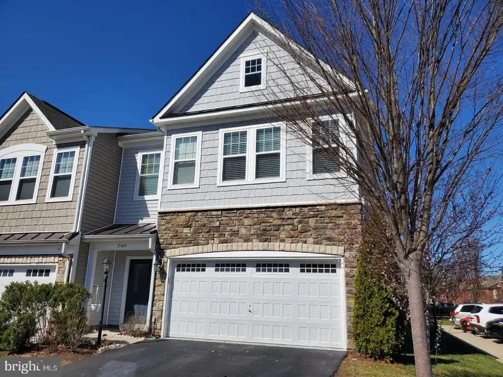23601 Rose Leigh Ter, BRAMBLETON