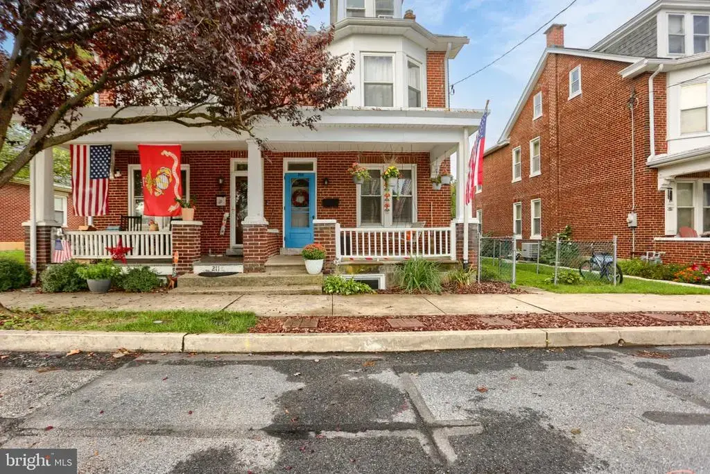 209 S Harrison St, PALMYRA