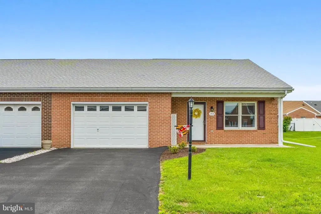 143 Buttercup Dr, HAGERSTOWN