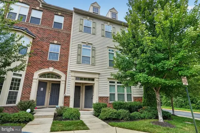 42284 Tackroom Ter, Aldie