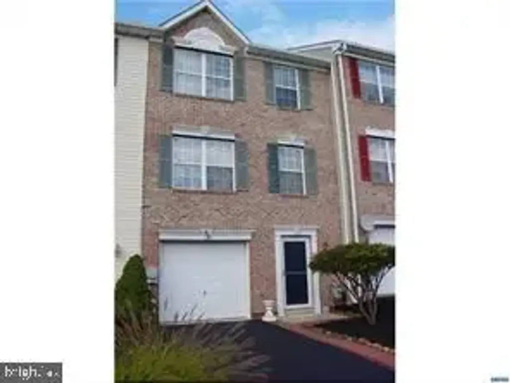 54 Emandan Ln, HOCKESSIN