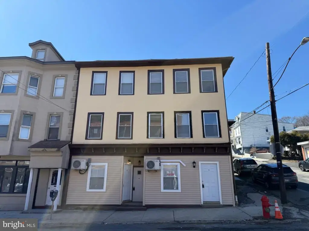 219-221 N 3rd St, POTTSVILLE