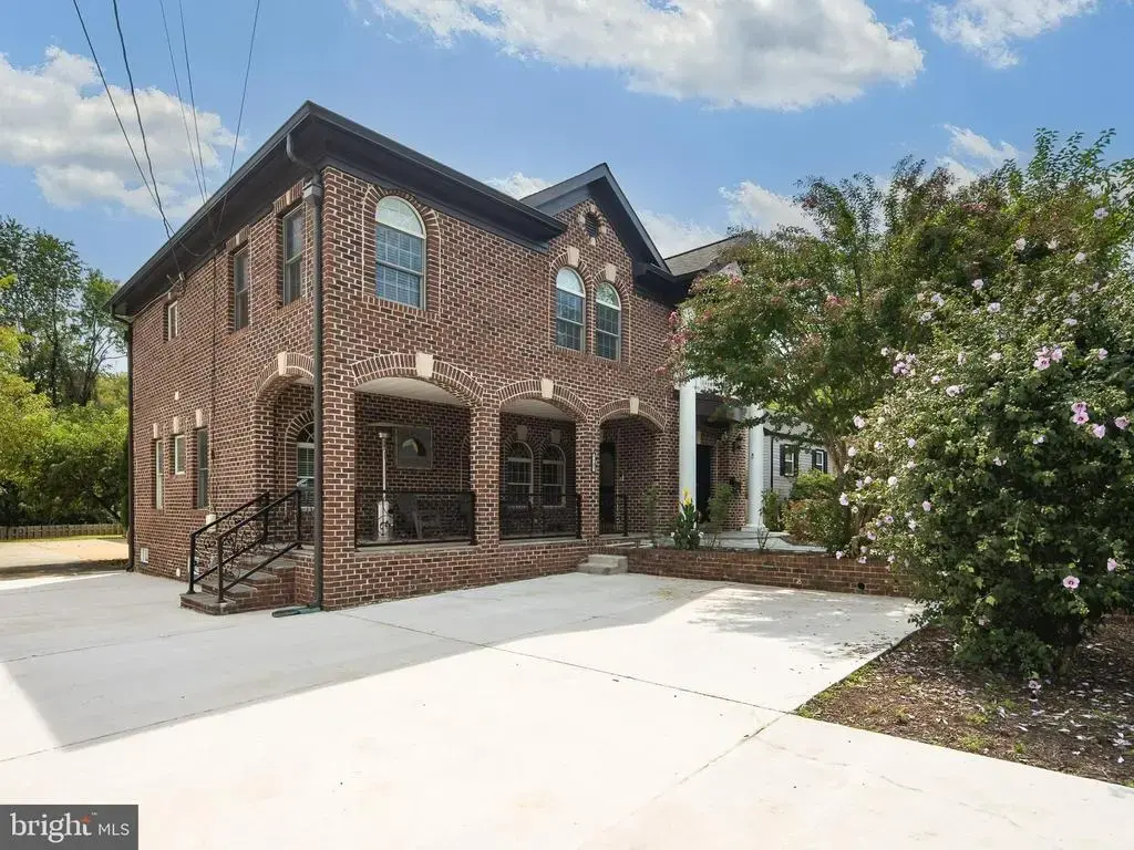 7705 Magarity Rd, FALLS CHURCH