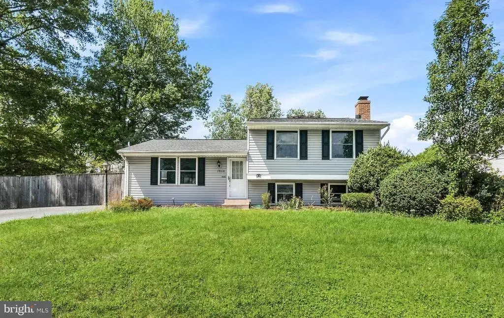 19110 Dowden Cir, POOLESVILLE