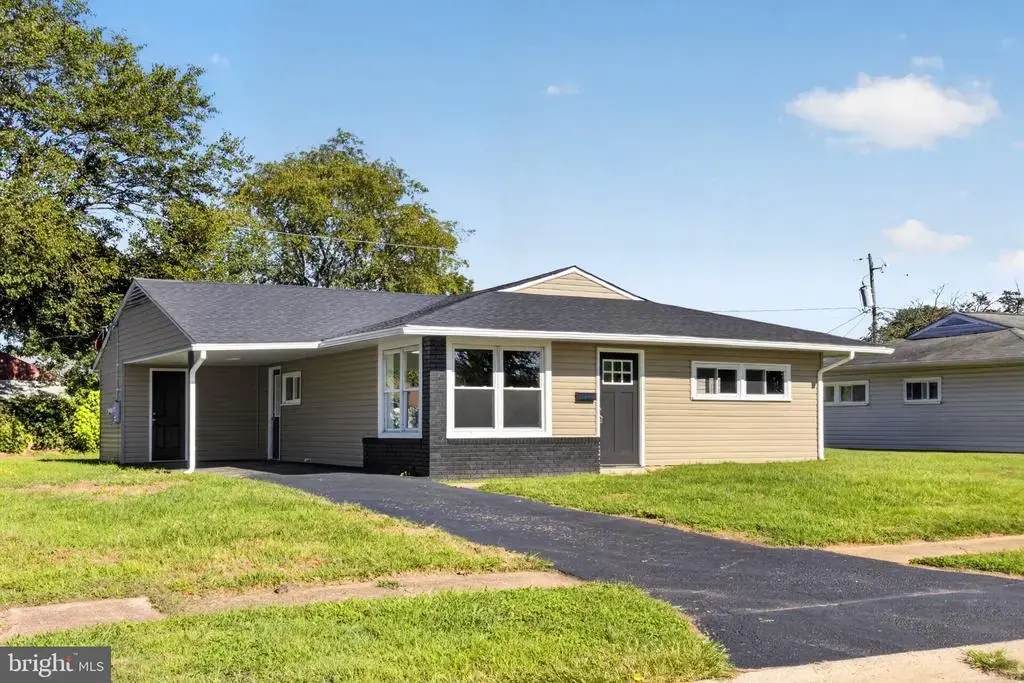 71 Mercer Dr, NEWARK