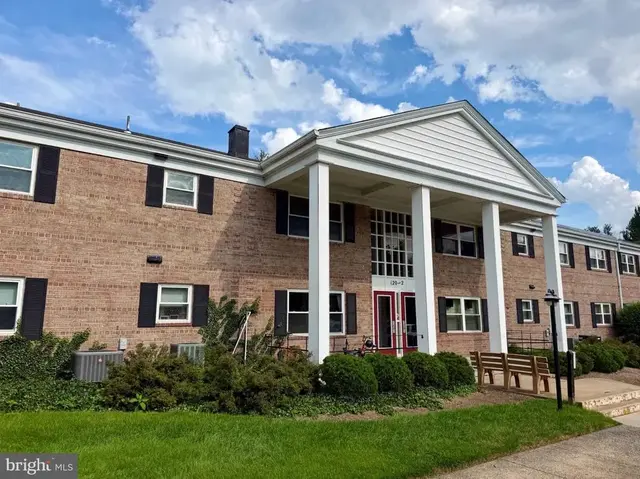 120-2 Washington St Ne #5, Leesburg