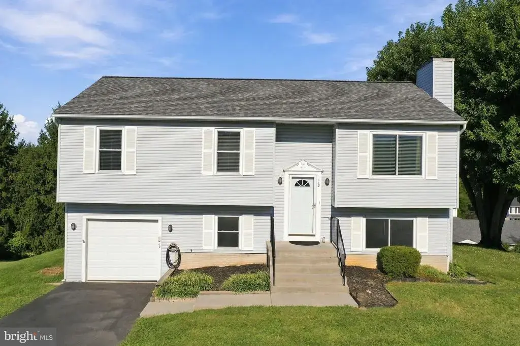 112 Nottingham Ct, FRONT ROYAL