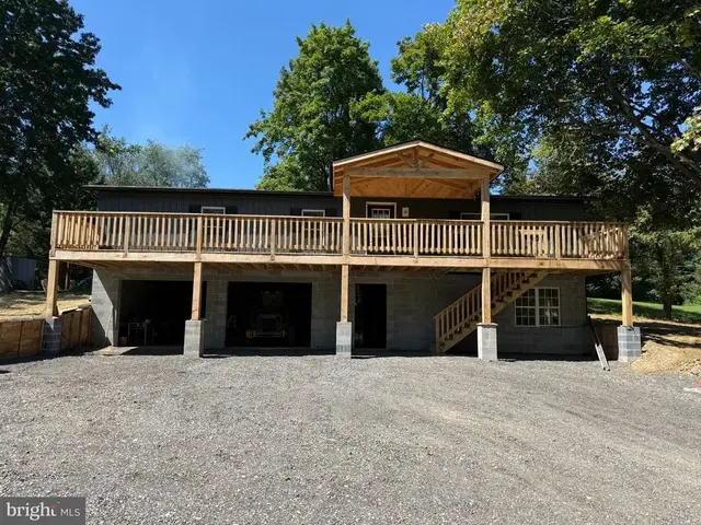 1175 Bollinger Rd, Littlestown
